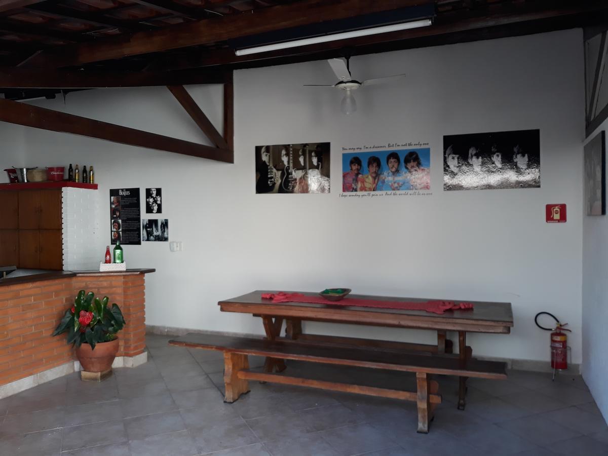 Casa Beatles Hostel Бауру Екстериор снимка